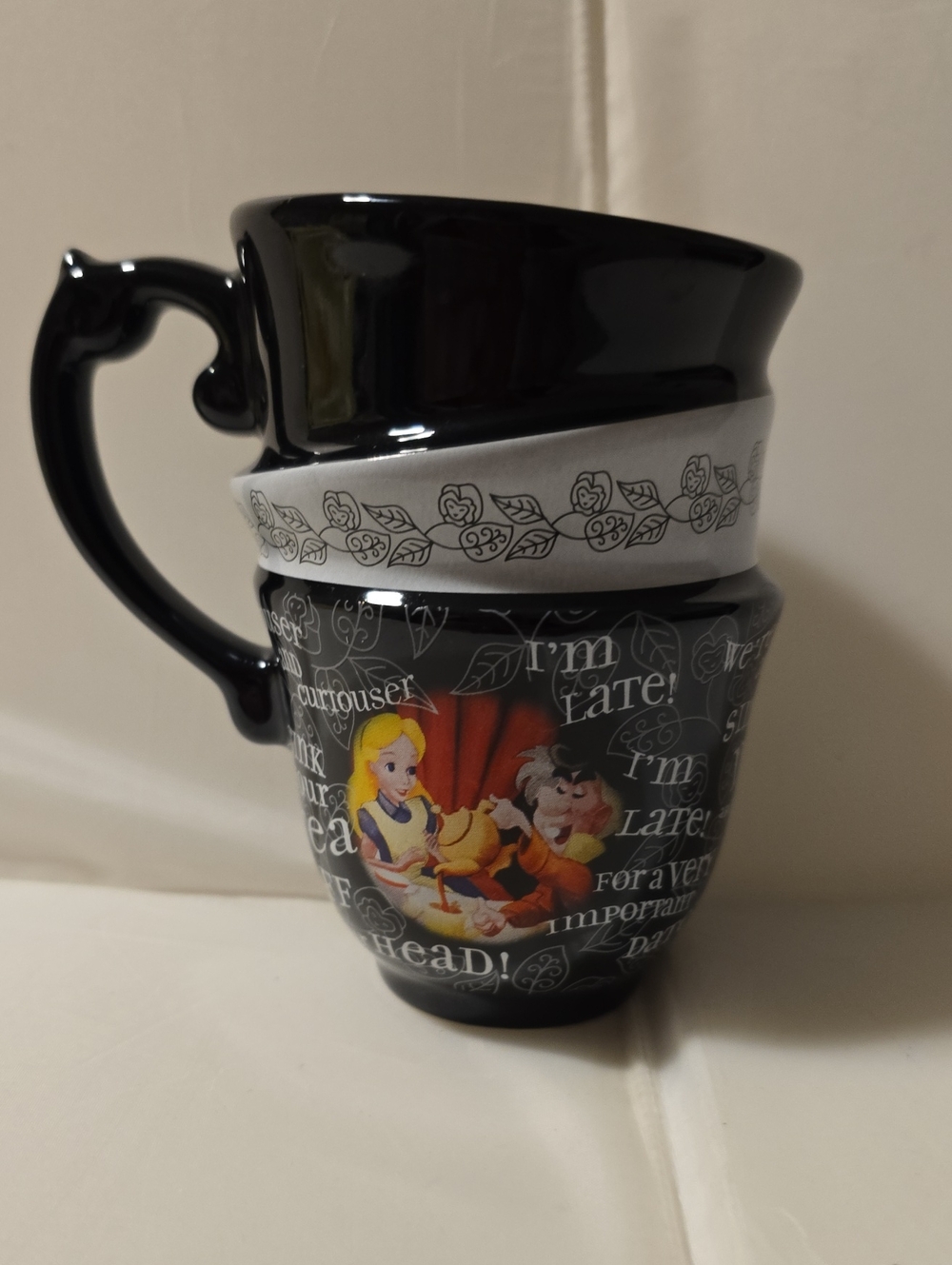 Disney Parks Alice in Wonderland Black Mug Alice Mad Hatter